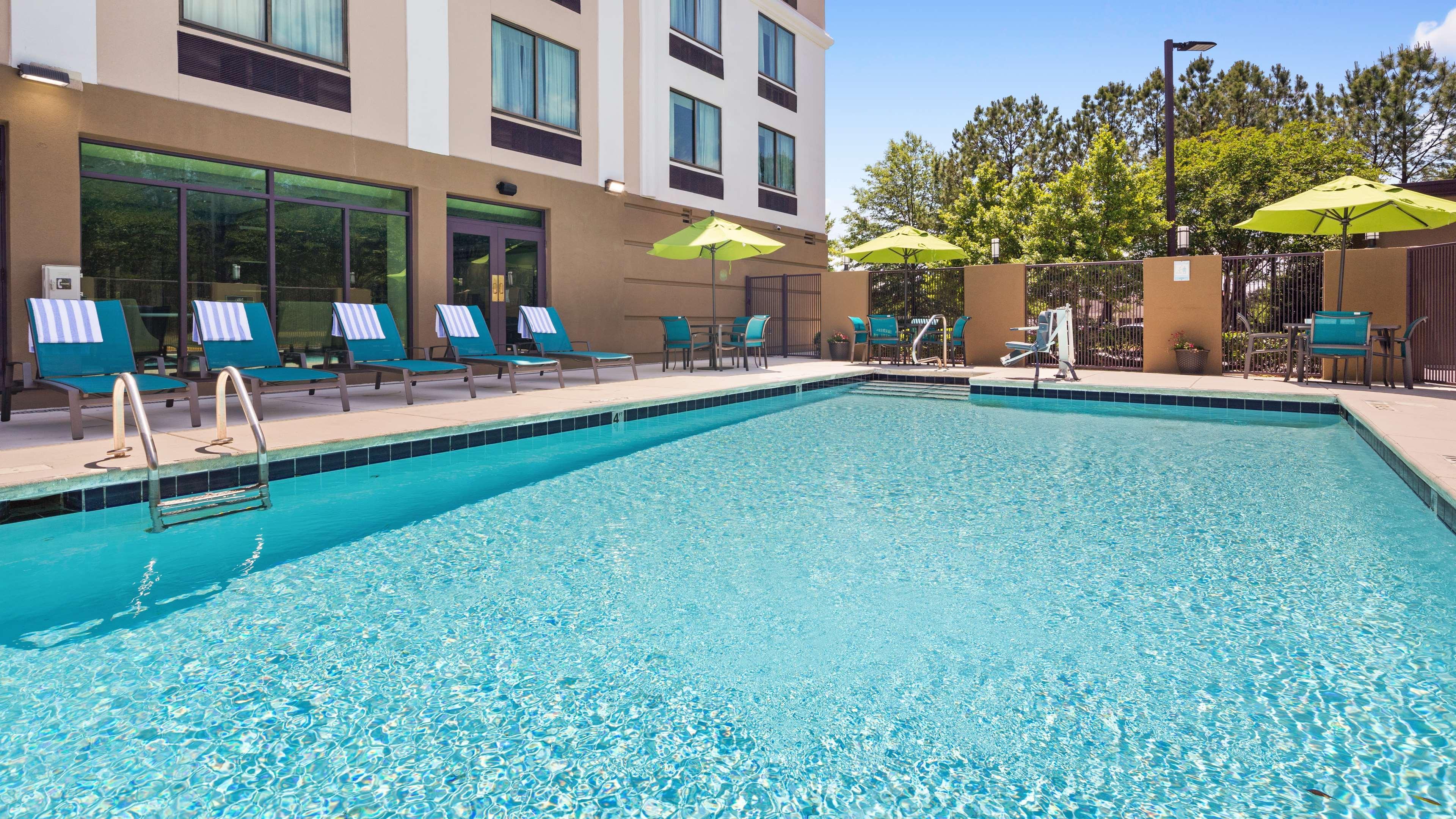 Best Western Plus Birmingham Inn & Suites Exterior photo