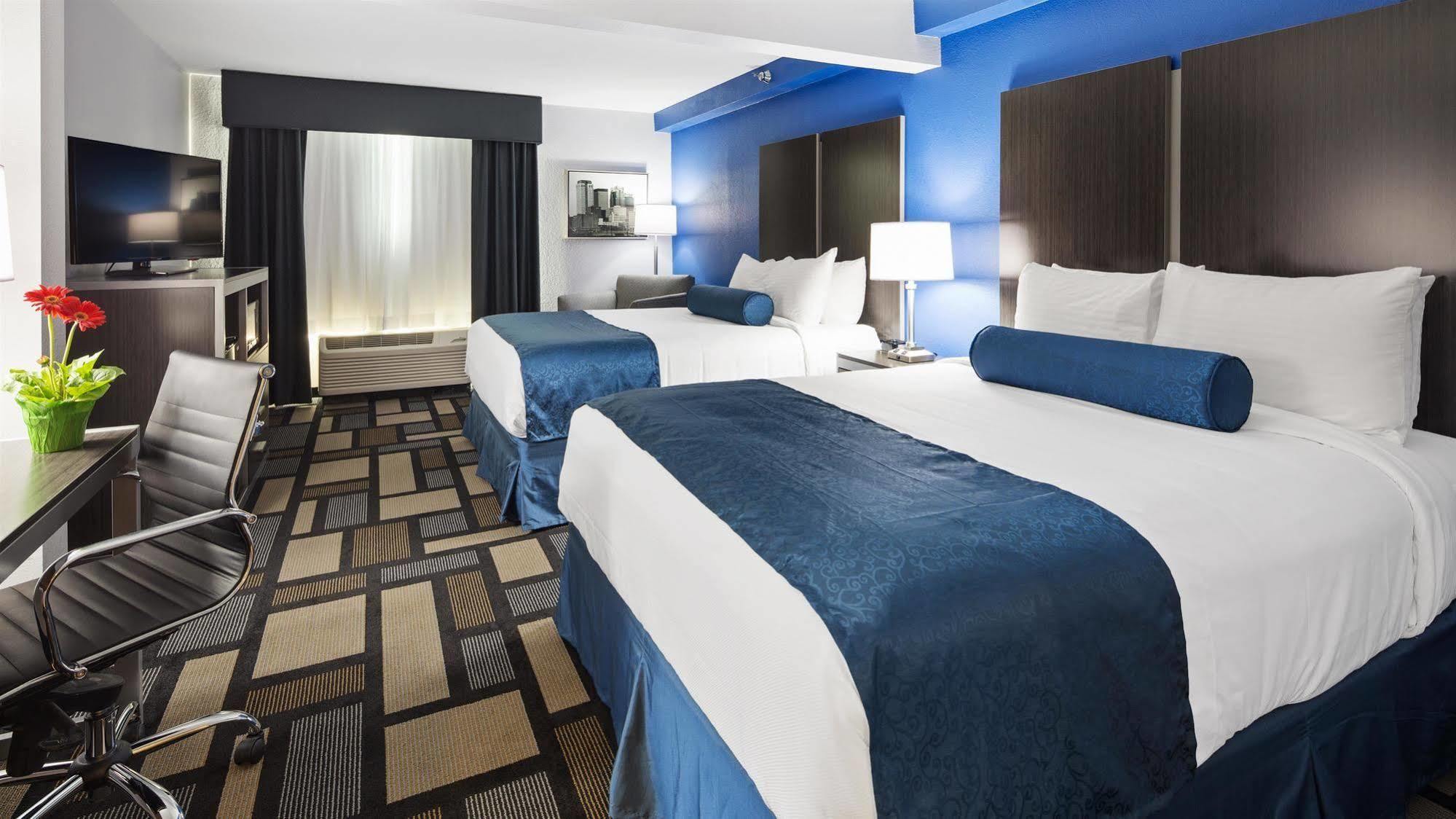 Best Western Plus Birmingham Inn & Suites Exterior photo
